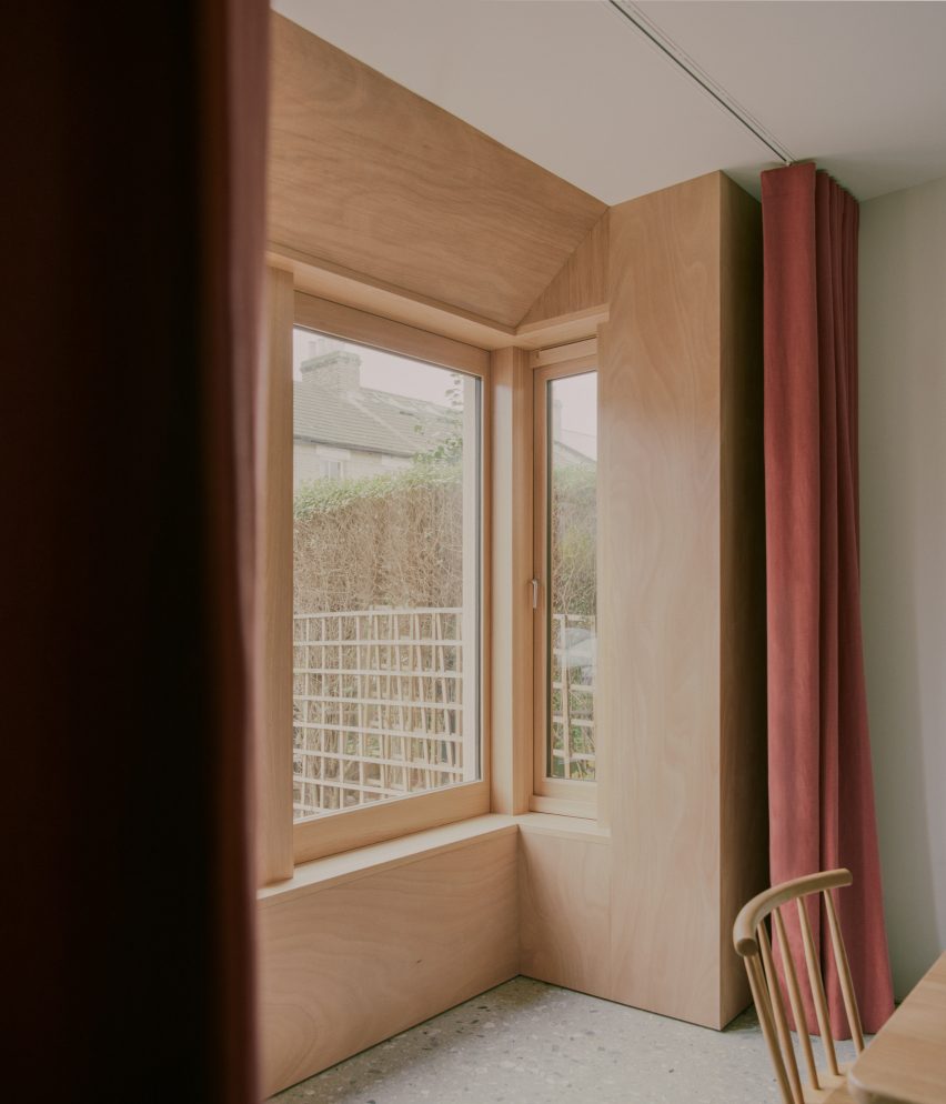 House in Walthamstow by Pablo Sanchez Lopez