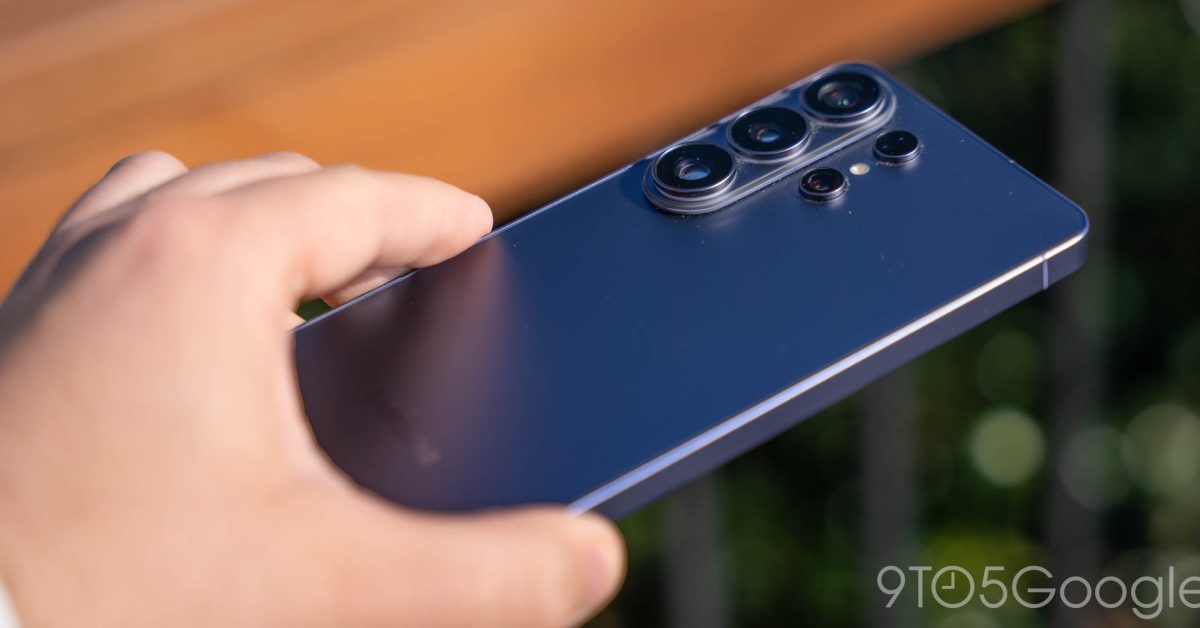 Samsung Galaxy S26 to get AirDrop support soon