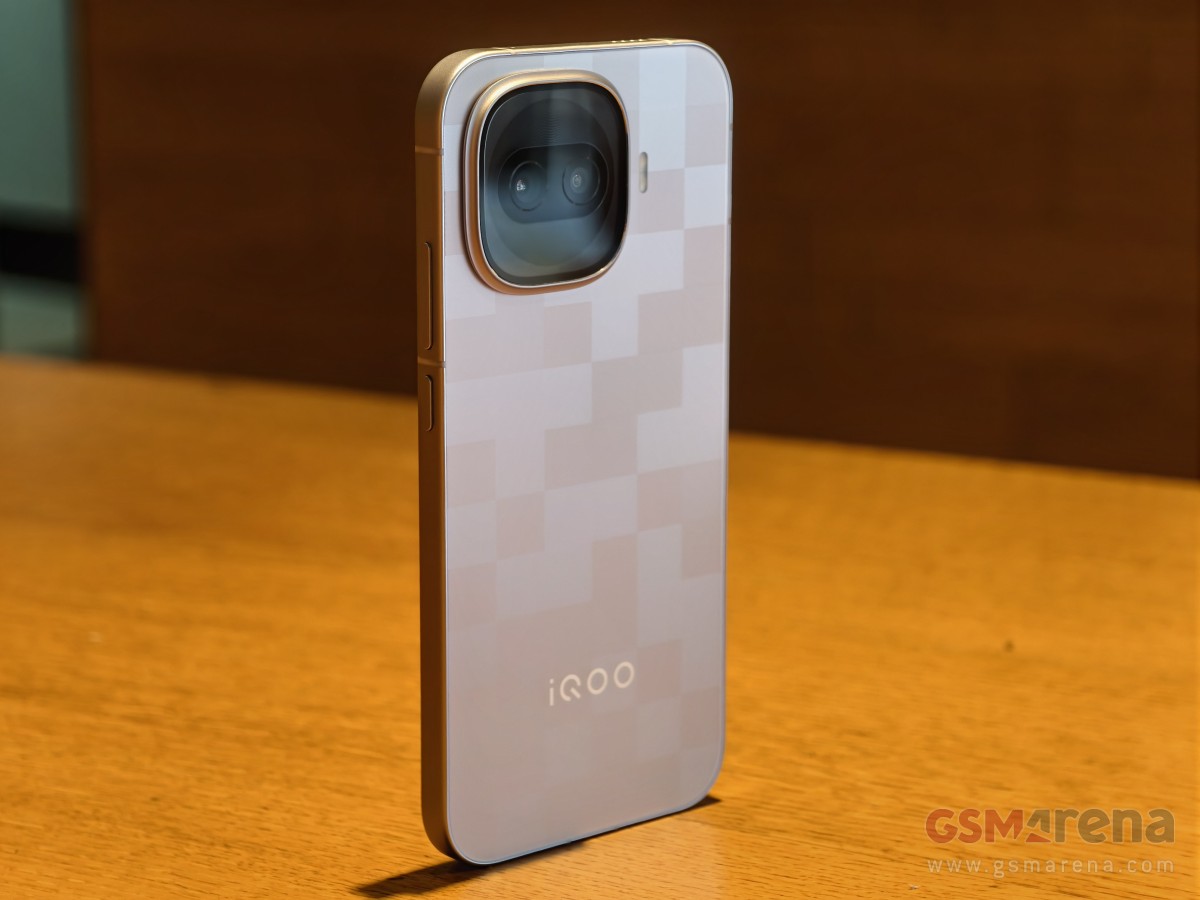 iQOO 15R hands-on review