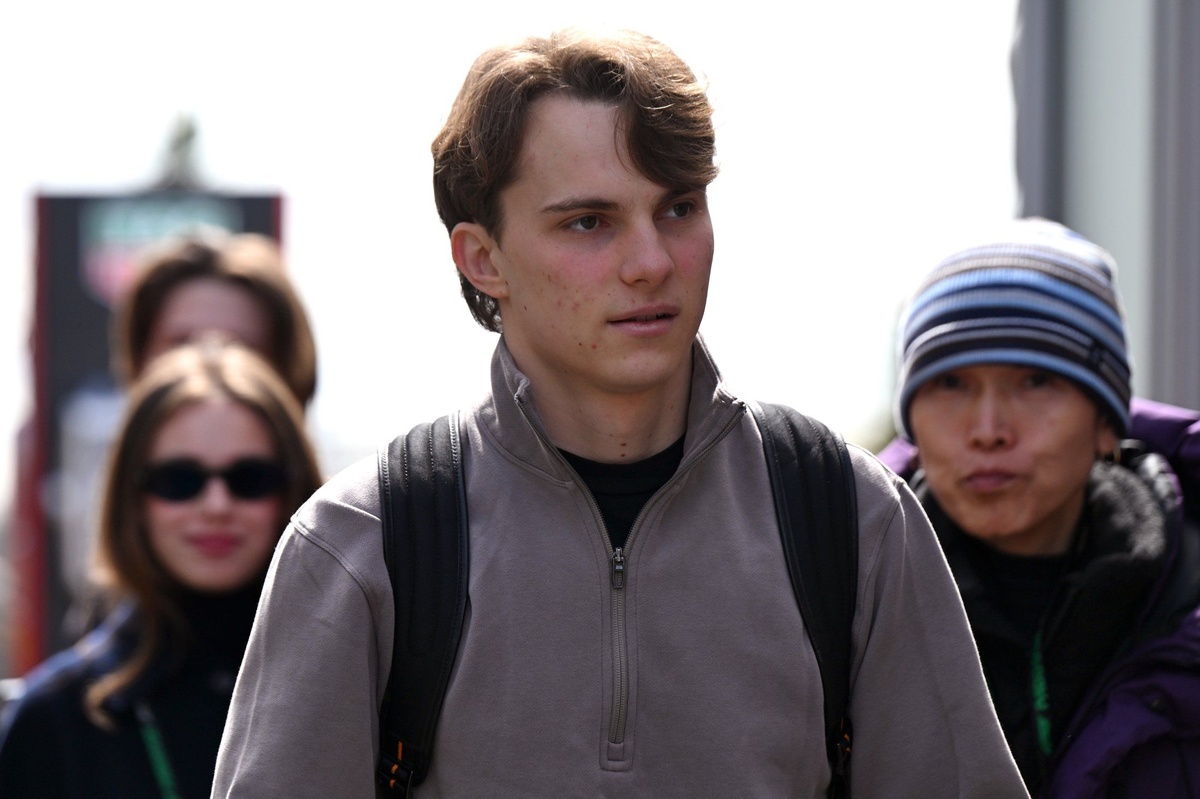 Jenson Button tempers expectations after Oscar Piastri tops Japanese GP FP2