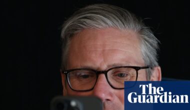 Keir Starmer says UK will ‘have to act’ to curb addictive features of social media | Social media ban