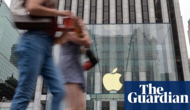 Apple subsidiary fined by UK government over Moscow sanctions breach | Apple