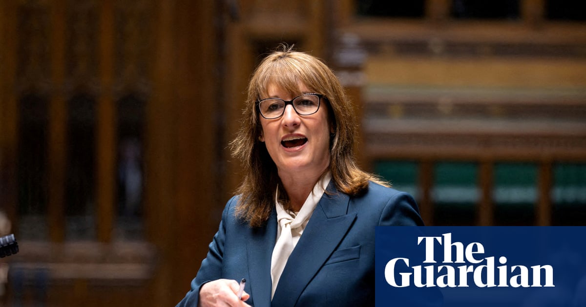 Families hardest hit by energy crisis could be given funds dispensed by councils in England | Economics