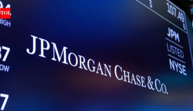 JPMorgan tells its 65,000 software engineers: You risk falling behind, unless...