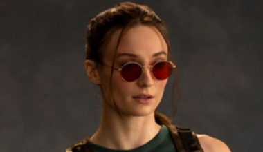 Tomb Raider halts production after Sophie Turner injury