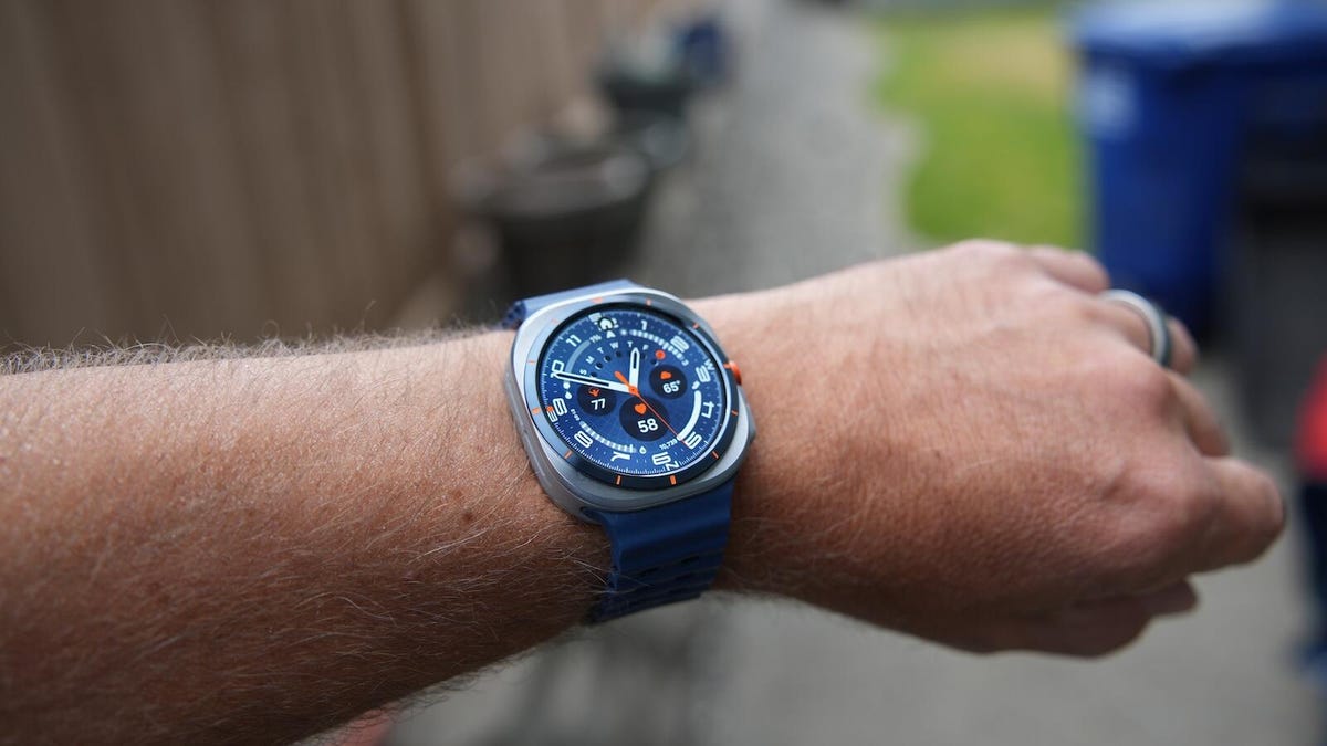Samsung Watch users in the US can finally track their blood pressure - but it's tricky