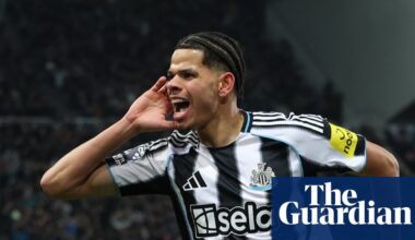 Osula wonder goal for 10-man Newcastle ends Carrick’s unbeaten Manchester United start | Premier League