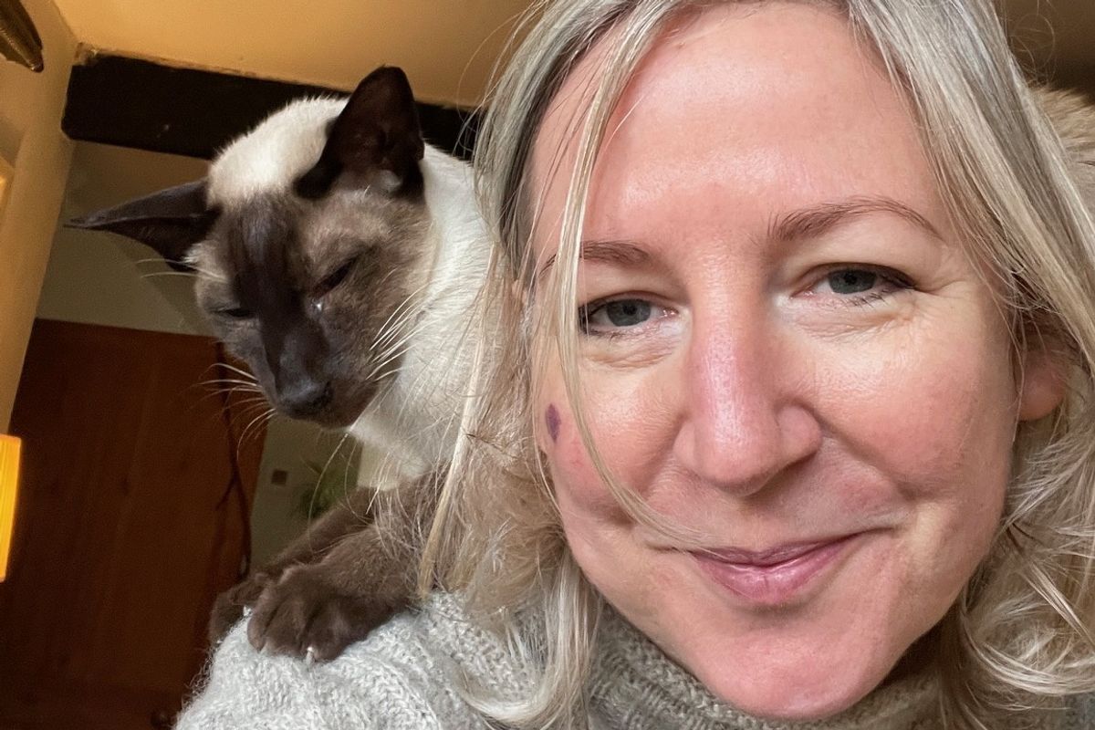 Melanie describes the cough as 'niggly'