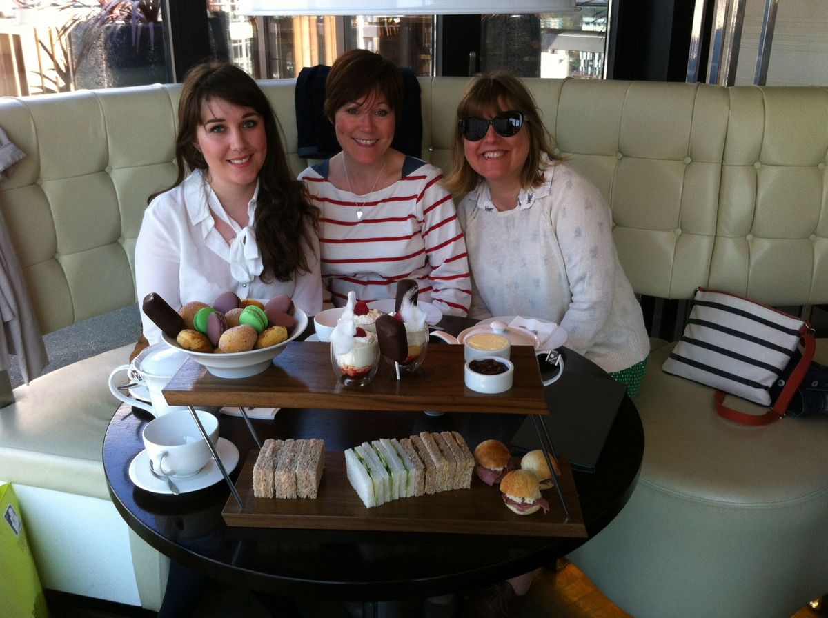 Lucy (centre) with her daughter Ellie and her sister Sara