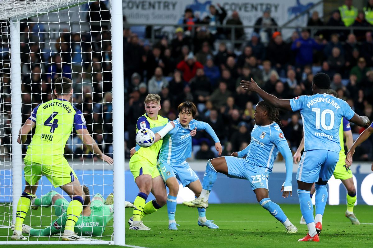 Brandon Thomas-Asante of Coventry City scores his team's second goal