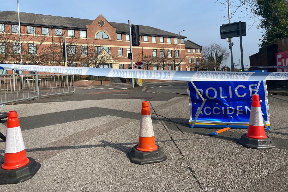 The stretch of Woodborough Road between Huntingdon Street and Mansfield Road was cordoned off by the police