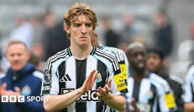 Anthony Gordon applauds Newcastle fans after the Sunderland defeat