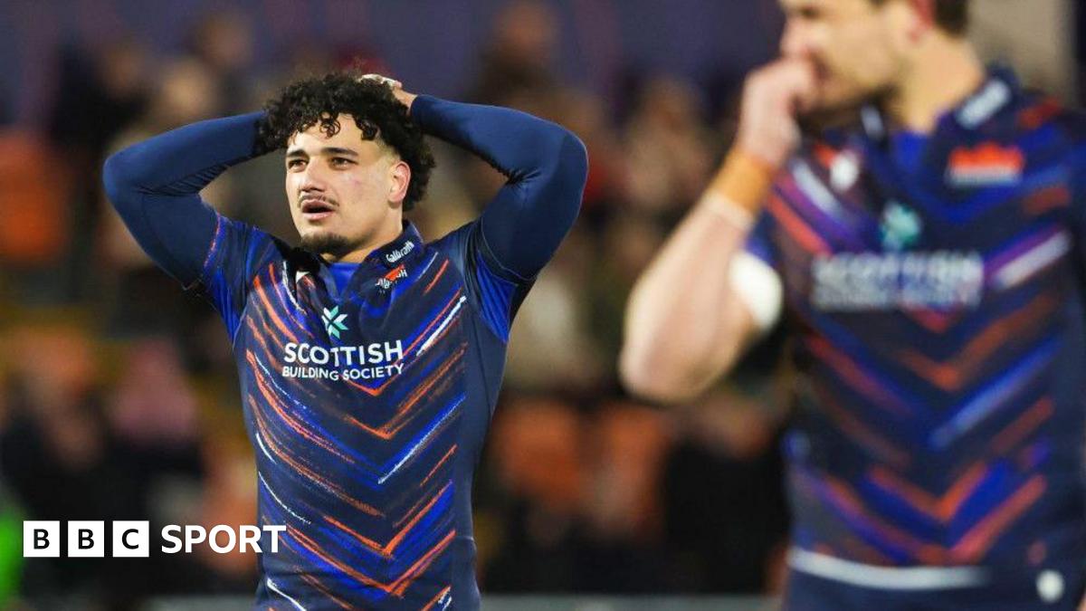 Edinburgh's Mosese Tuipulotu looks dejected
