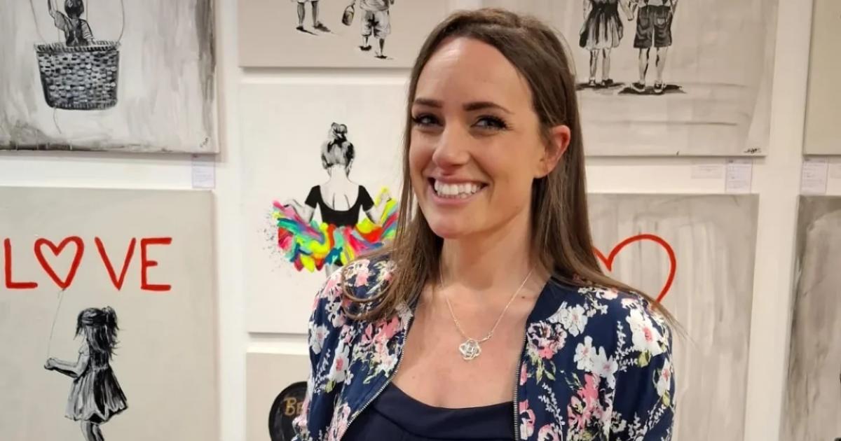 Meet the up-and-coming street-style artist Emily Bowyer