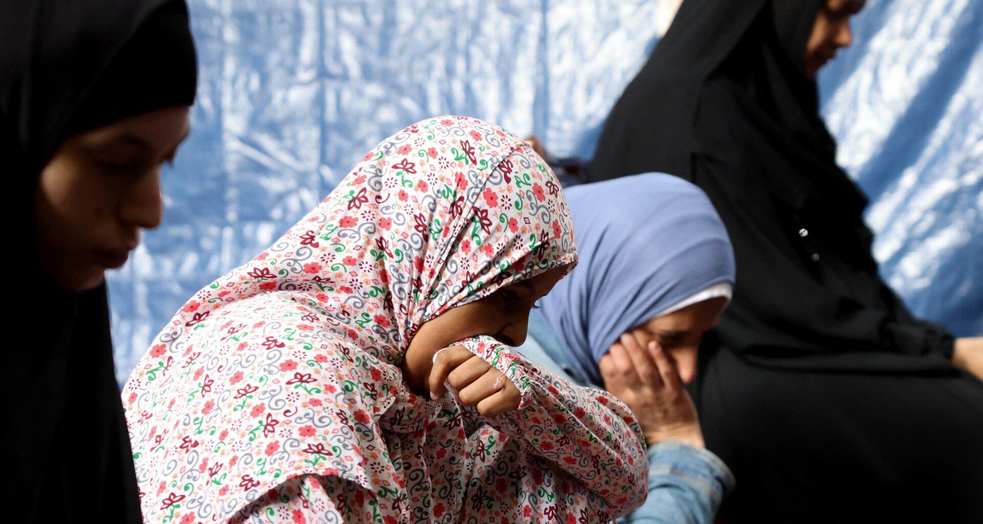 UK media biased against Muslims, says group that analysed 40,000 articles | Islamophobia News