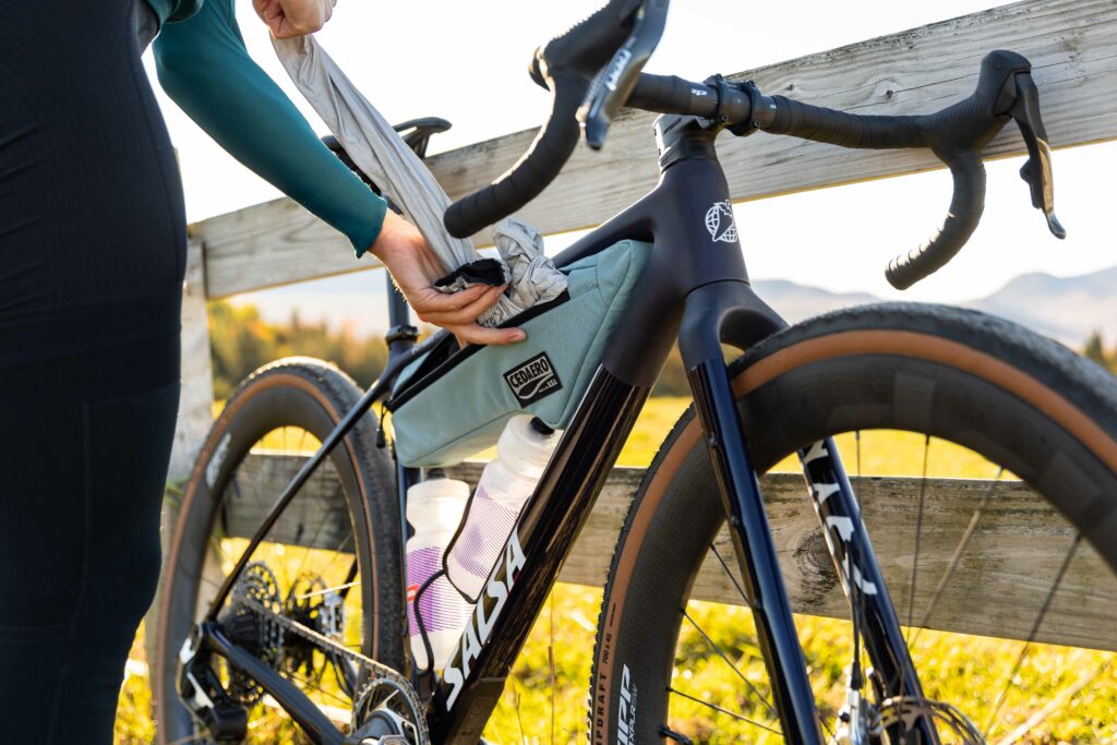 2026 salsa flyway bag