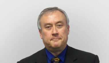 Royal College of Surgeons called in to Leslie Irwin NHS investigation