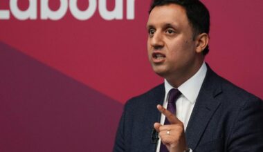 Anas Sarwar NHS plan would have penalised former dentist