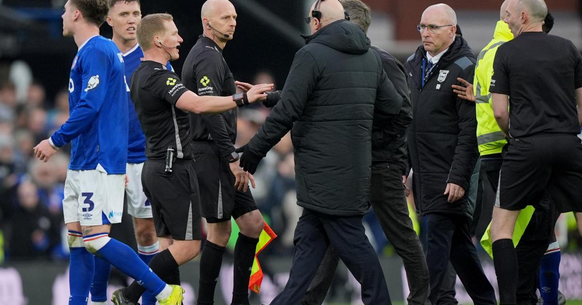 Ipswich Town 1-1 Leicester City: McKenna on 'two clear penalties'