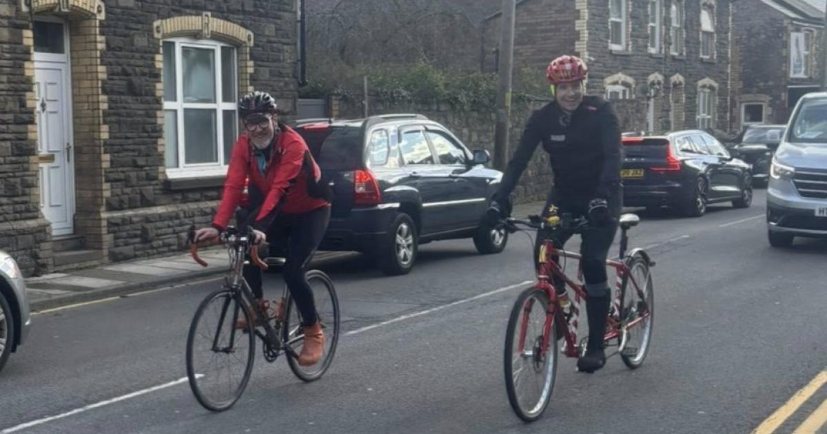 Greg James ends second leg of Comic Relief cycle in Gwent