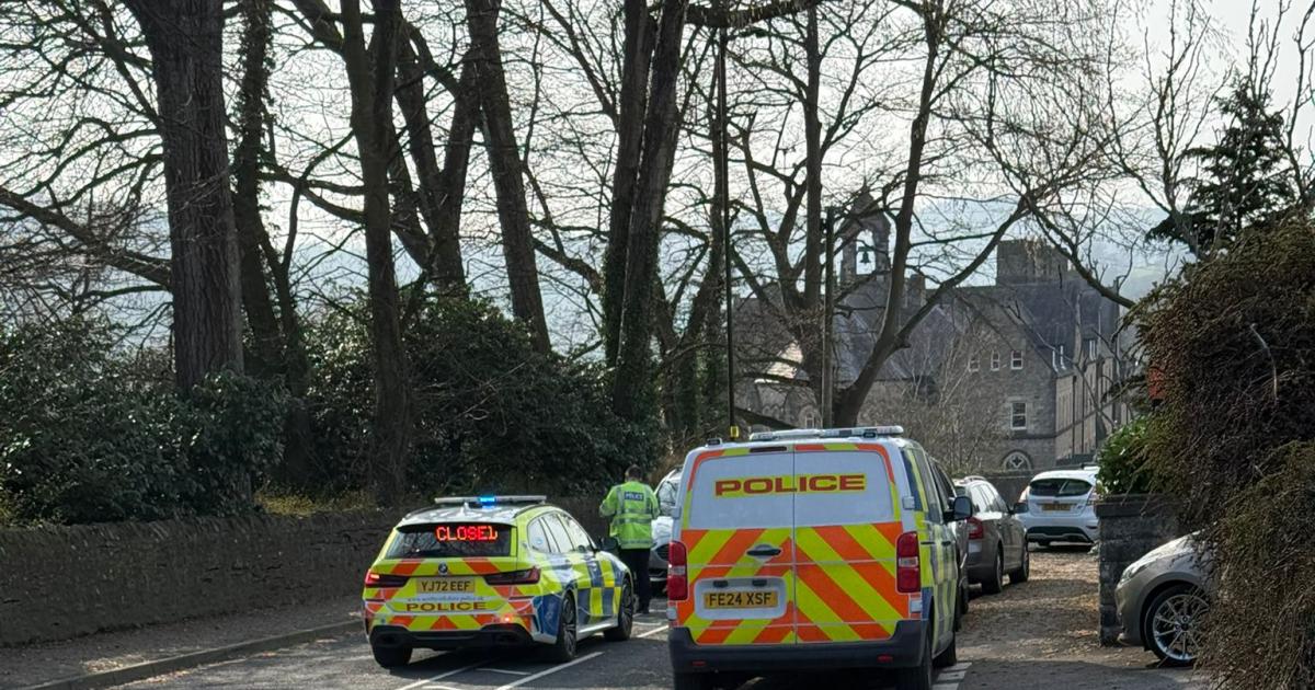 Two seriously injured after Reeth Road, Richmond crash