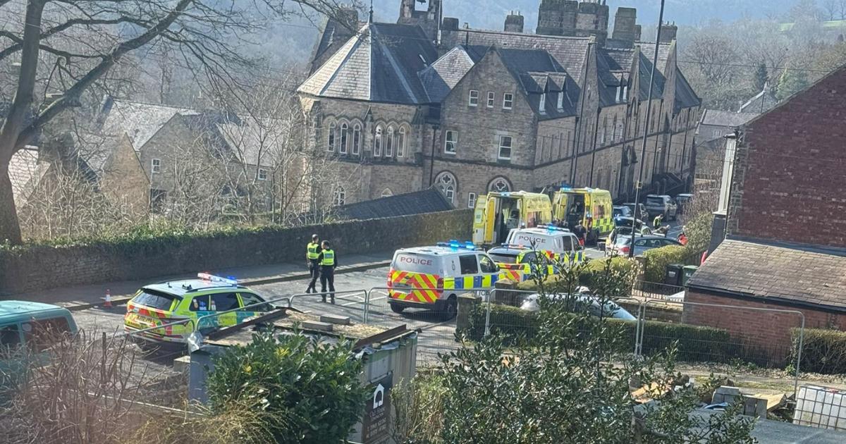 Two airlifted to hospital after Reeth Road, Richmond crash