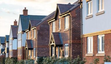 Developer looks to build 500 homes on Highworth golf course