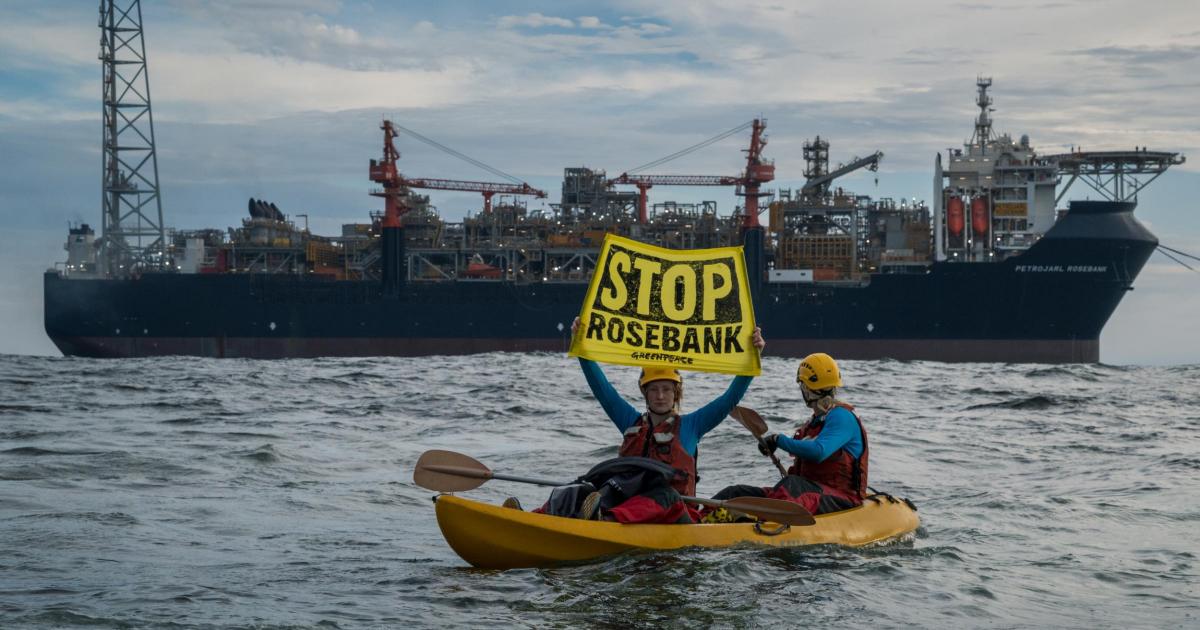 Greenpeace vandalise fossil fuel ship heading for Rosebank