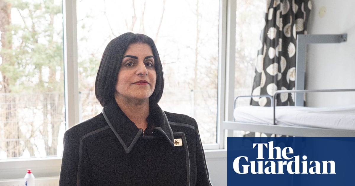 Refugee status to be temporary as Shabana Mahmood rips up rules on UK asylum | Immigration and asylum
