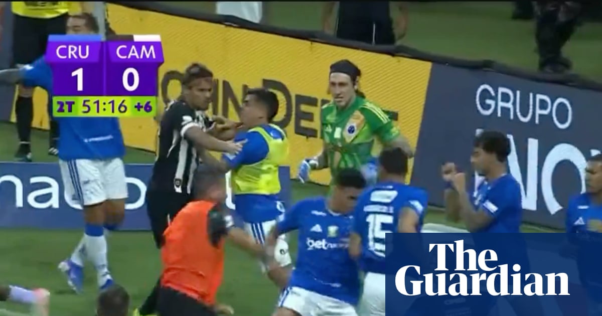 Mass brawl leads to 23 red cards for Cruzeiro and Atlético Mineiro players in Brazil | Soccer