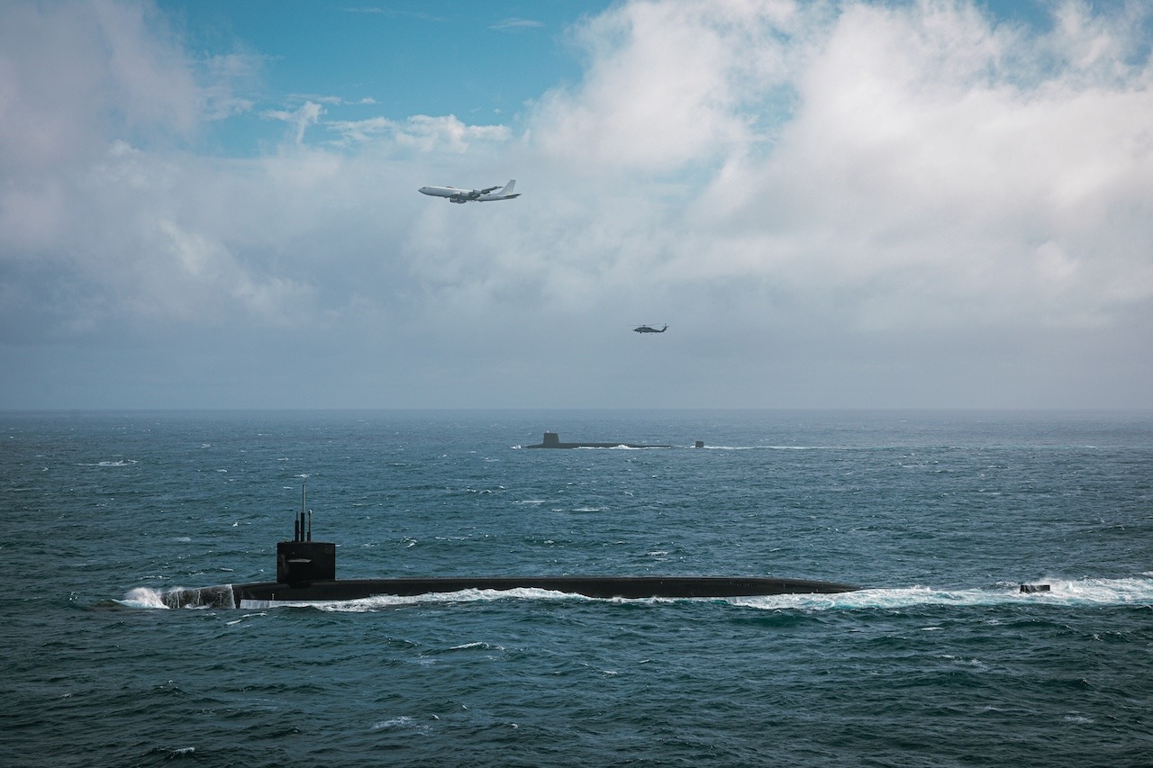 U.S. Navy Ohio-class ballistic missile submarine USS Tennessee (SSBN 734), an United Kingdom Royal Navy Vanguard-class nuclear submarine, an E6-B Mercury assigned to the "Shadows" of Fleet Air Reconnaissance Squadron (VQ) 4 and an MH60R Sea Hawk helicopter attached to the “Proud Warriors” of Helicopter Maritime Strike Squadron (HSM) 72 conducted bi-lateral at sea training