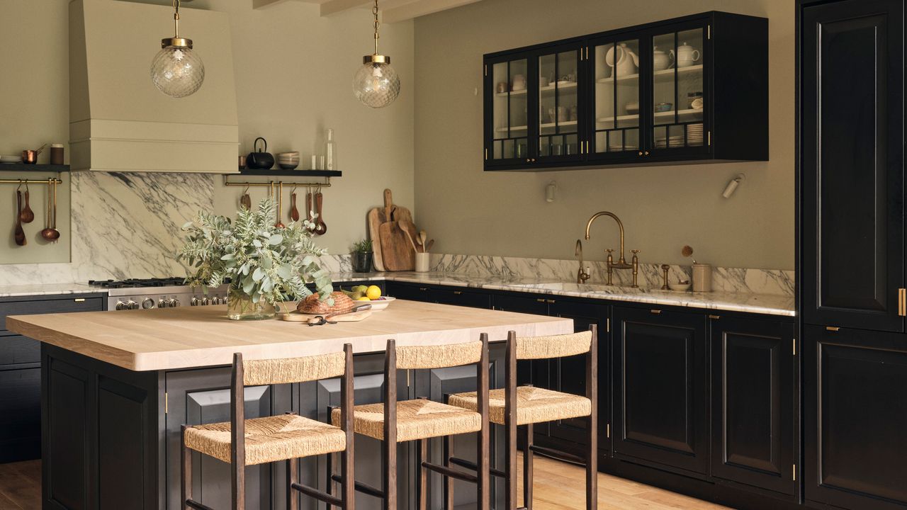 A coolly elegant west London house by interior designer Jessica Summer