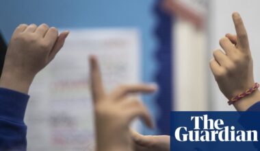 Families given a week to decide whether to leave UK voluntarily plead for more time | Immigration and asylum