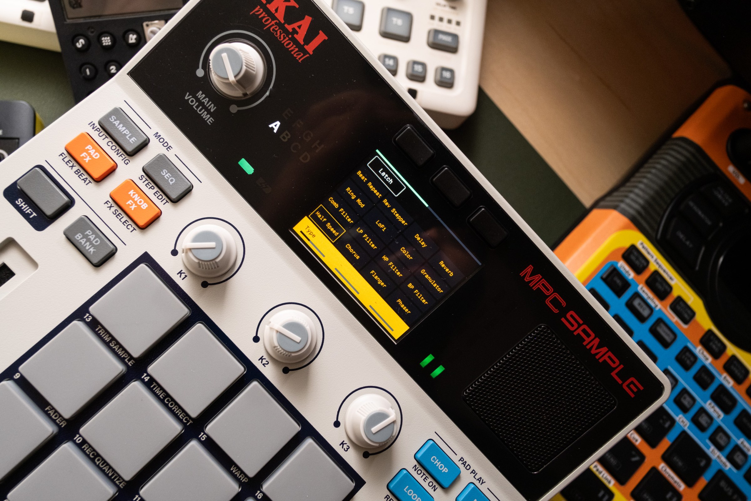 The Pad FX section of the MPC Sample interface as well as the Knob FX overlay.