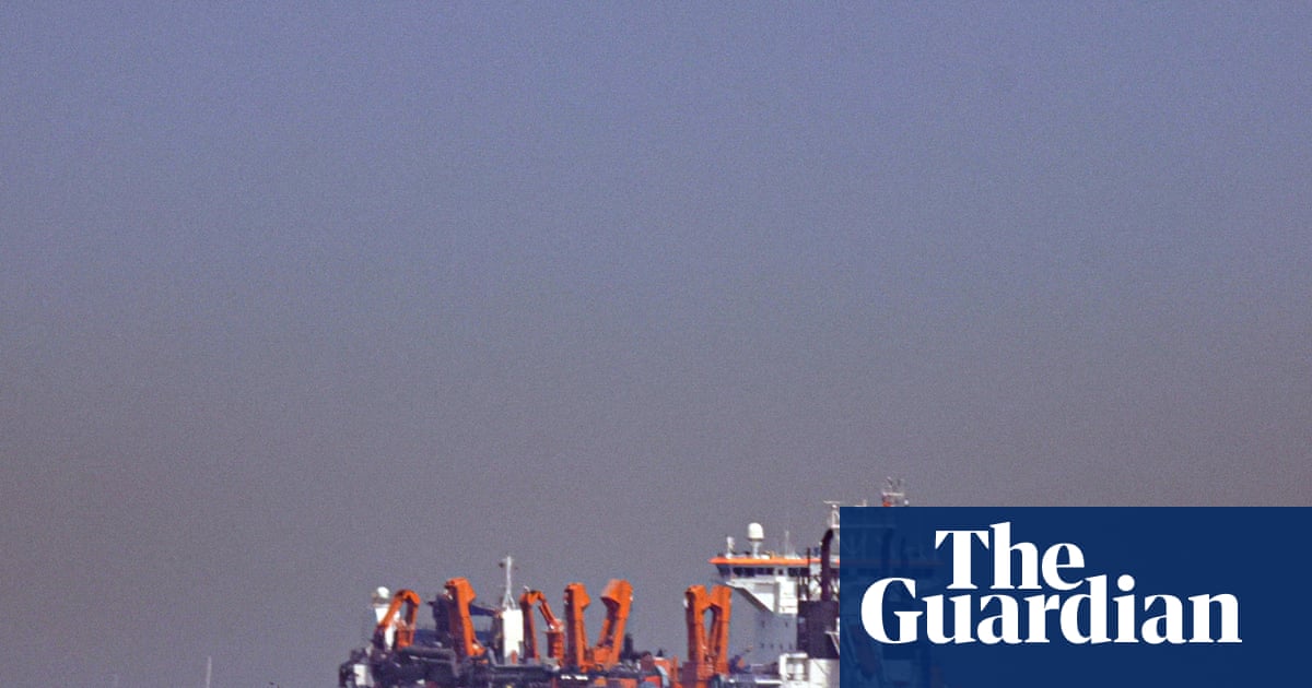 Oil prices rise as Iran war threatens shipping through strait of Hormuz | US-Israel war on Iran
