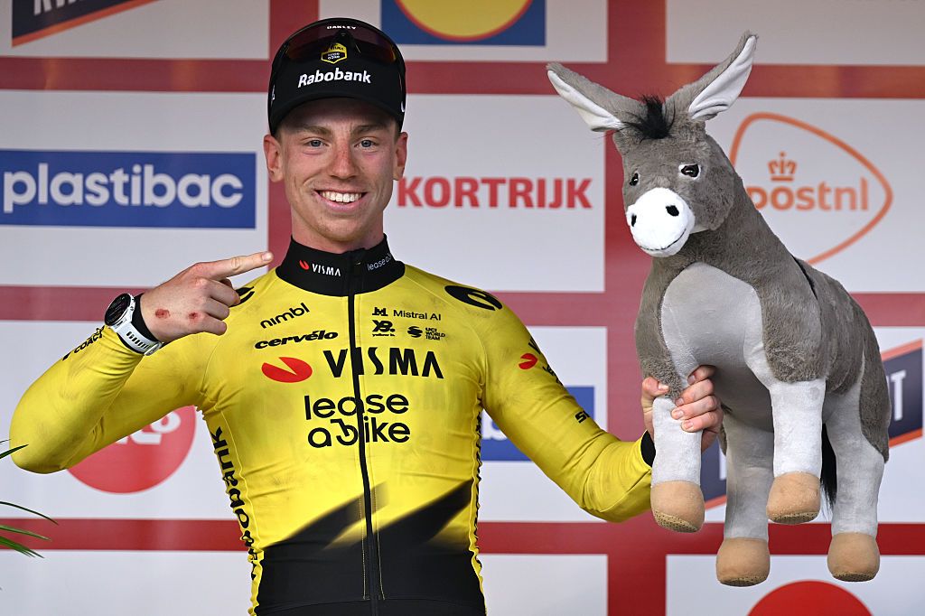 Kuurne-Brussel-Kuurne: 'I can finally say I've actually won the pro race' - Visma-Lease a Bike score morale-boosting victory with Matthew Brennan