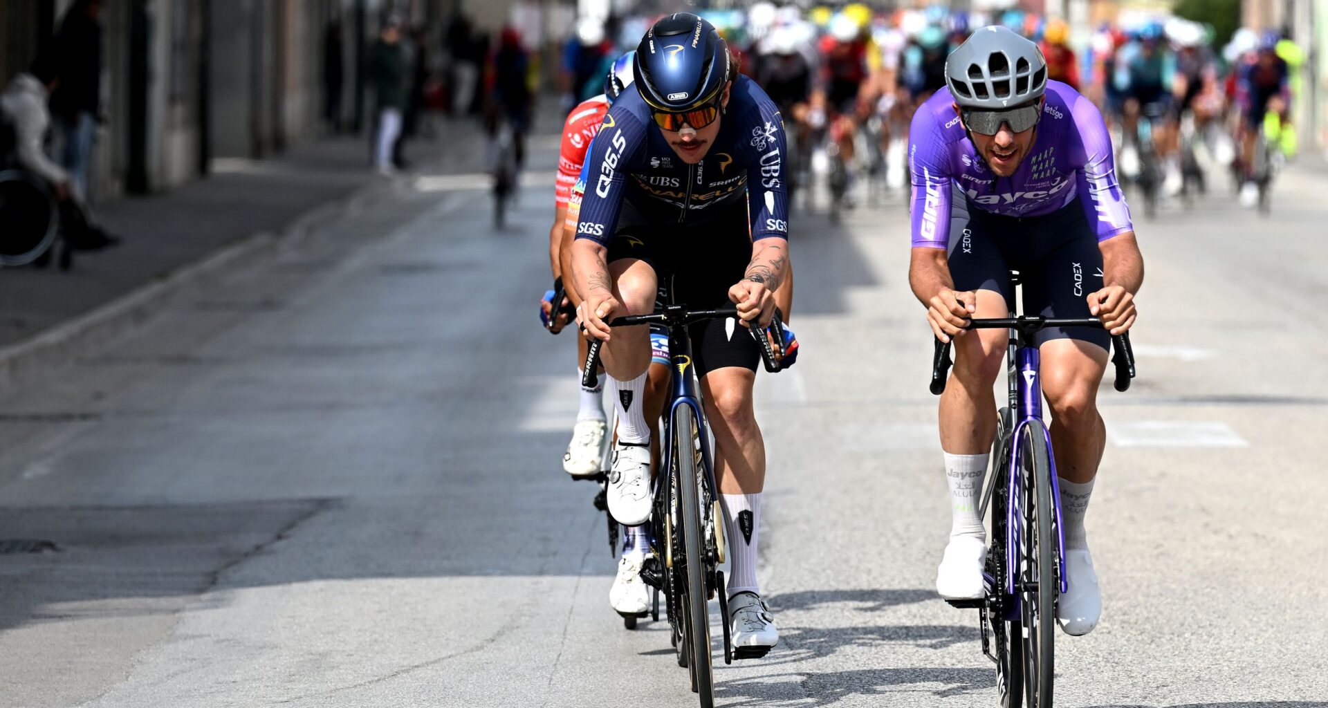 Tirreno-Adriatico stage 7 LIVE - Van der Poel leads charge on only categorised climb of the day as sprinters drop