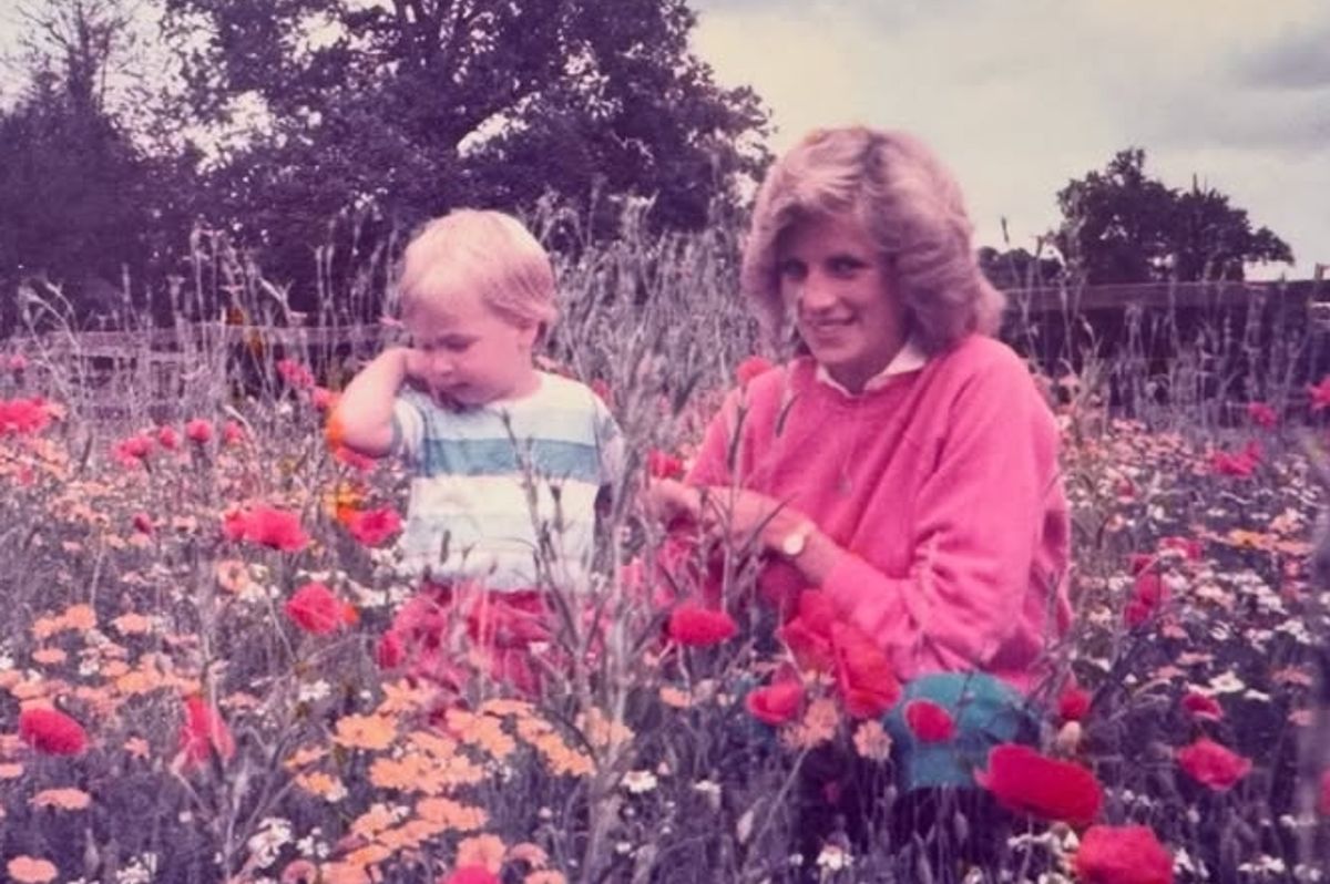 Prince William and his late mother Princess Diana