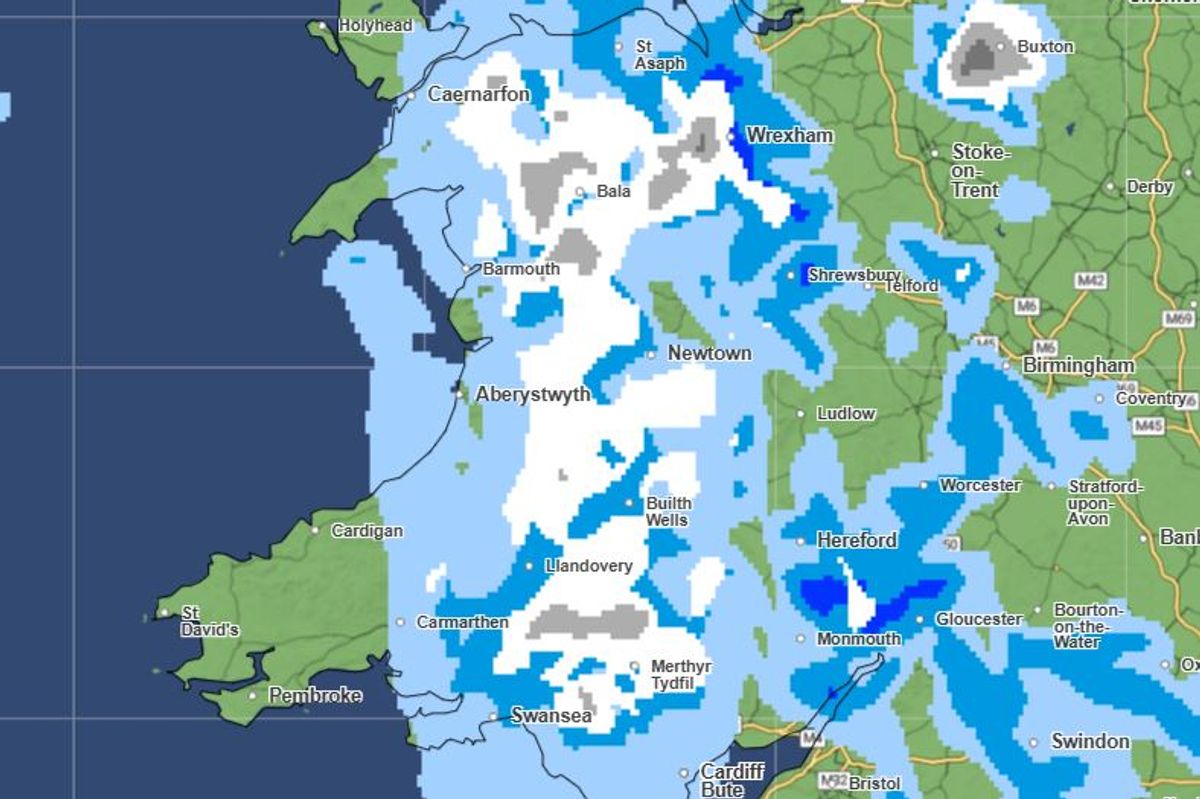 A Met Office map with snow
