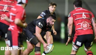 Gareth Thomas in action for Ospreys against Ulster