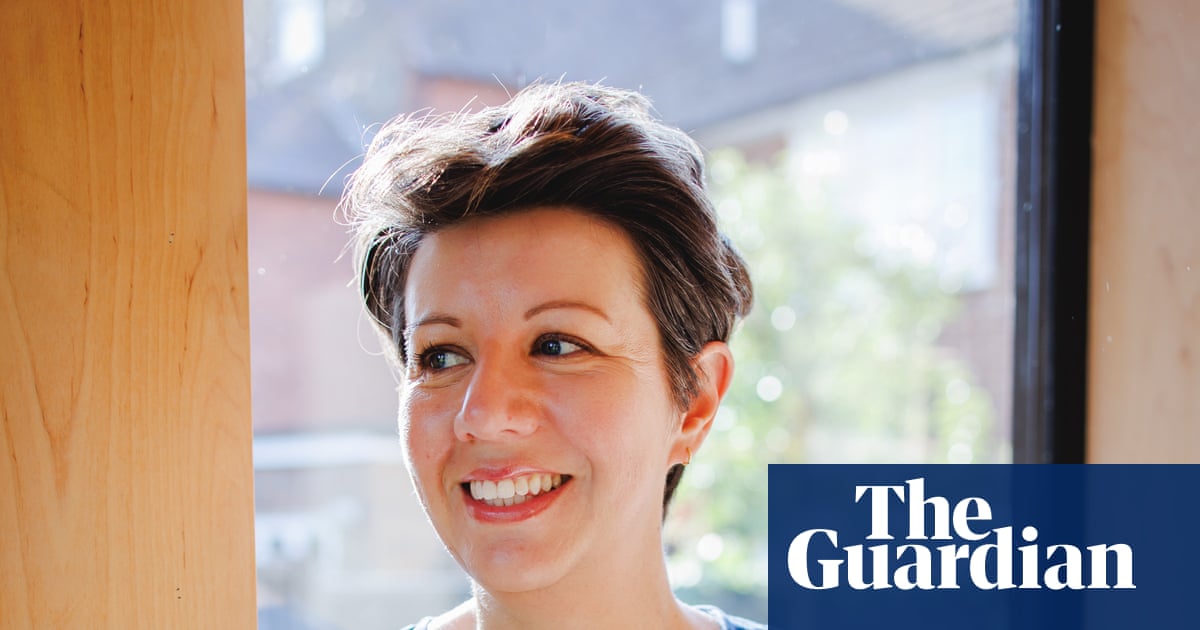 Claire Lynch wins Nero Gold prize for debut about 1980s homophobia | Books