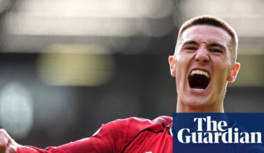 Sesko streak continues as Manchester United fight off 10-man Crystal Palace | Premier League