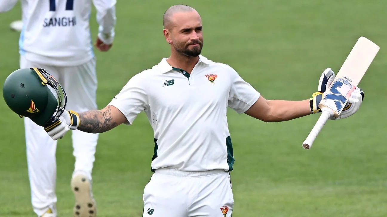 Jake Weatherald joins Leicestershire for opening rounds of Championship