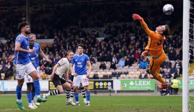 'Laughing' Sunderland star incurs wrath of Kevin Phillips in shock Port Vale defeat