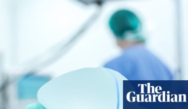 Polyurethane coating reduces implant complications after mastectomy, cancer study finds | Breast cancer