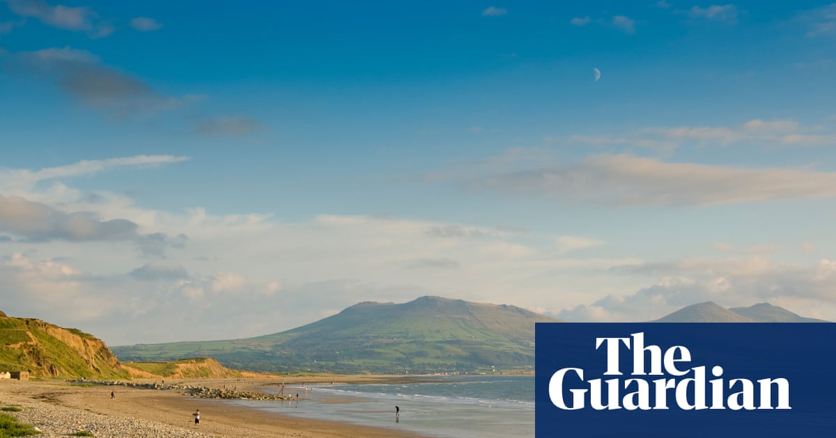 Stunning views, honesty shops and community pubs: people power on the Llŷn peninsula in Wales | Wales holidays