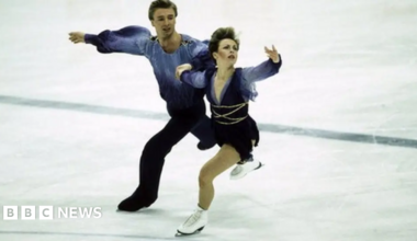 Jayne Torvill and Christopher Dean ice skating