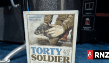 Torty the tortoise, who survived World War I, visits Te Papa exhibit which tells her story