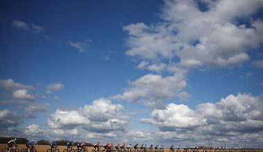 The pack rides during the 2nd stage of the Paris-Nice cycling race, 187 km between &amp;Eacute;p&amp;ocirc;ne and Montargis, on March 9, 2026. (Photo by Anne-Christine POUJOULAT / AFP)