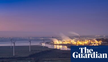 Stopping gas dictating UK energy price could cut bills by £200, thinktank says | Energy